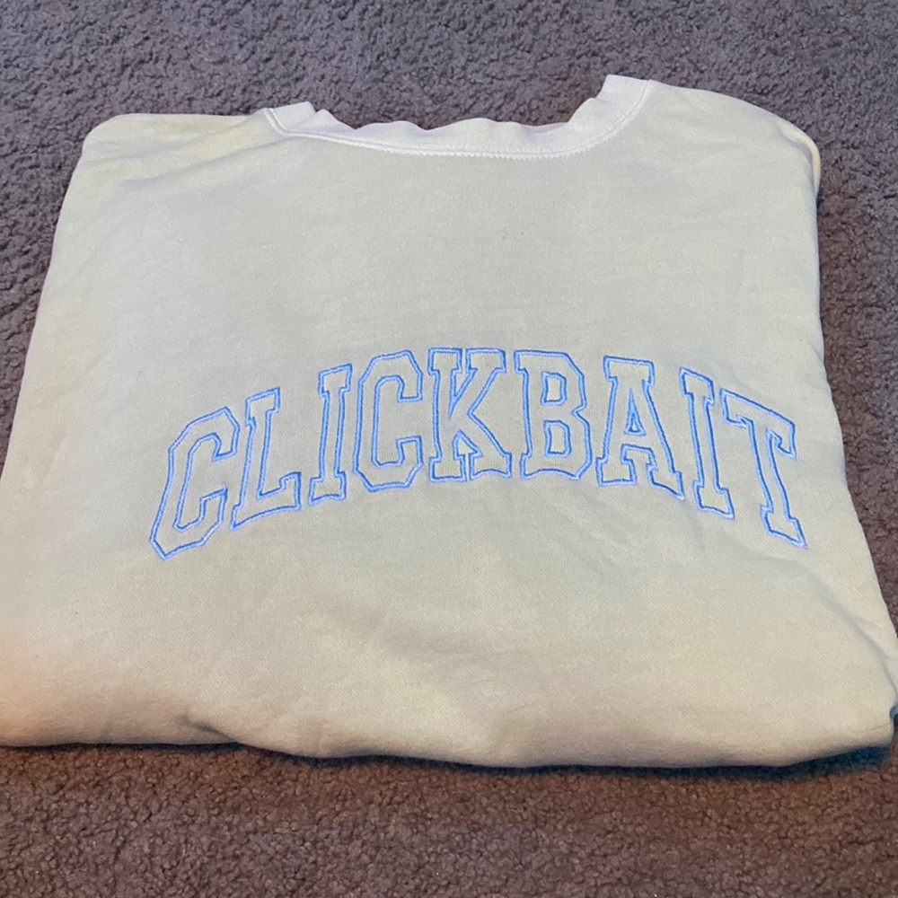 pale yellow clickbait crew